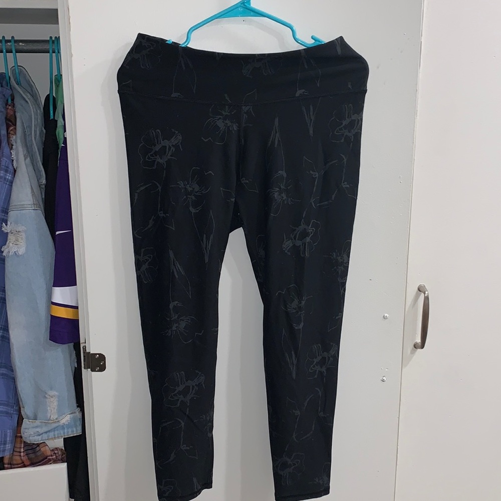 patterned leggings